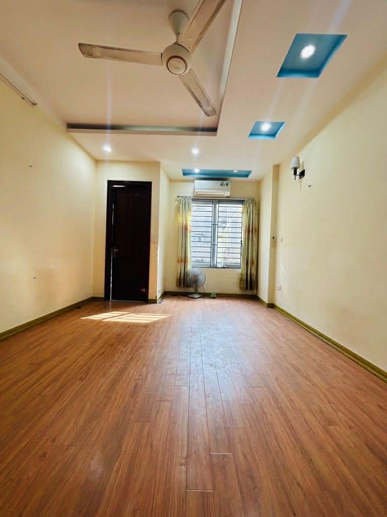 BÁN NHÀ HÀO NAM 36m2_5 TẦNG_NGÕ THÔNG_GẦN PHỐ_NHÀ THOÁNG SÁNG_hơn 8 tỷ